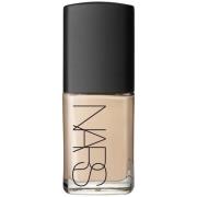 Base de Maquillaje NARS Cosmetics Sheer Glow - Diferentes colores - Go...