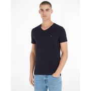 Camiseta con cuello de pico slim stretch